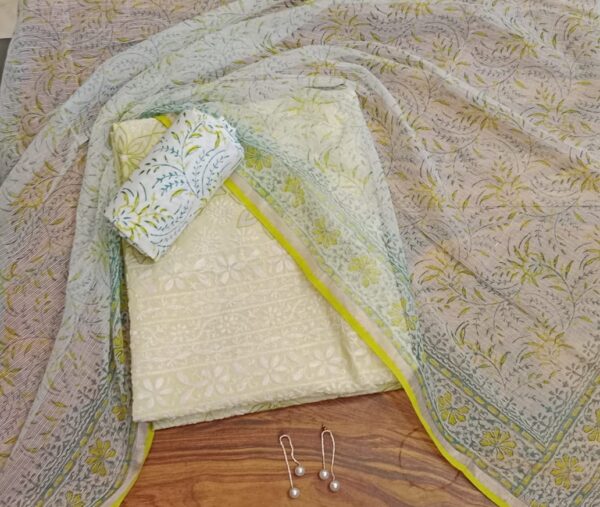 Ada-e-Noor Chikankari Suit with Floral Pattern