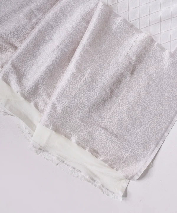 Crape Silk Off-White Saree with Silver Zari Weaved Check - Image 2
