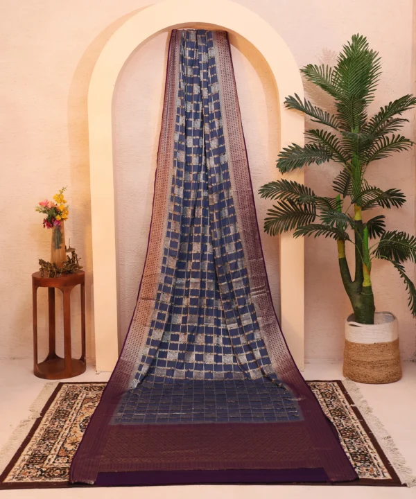 Crape Silk Saree in Dark Greay Color with Golden Zari Big Checks - Image 3