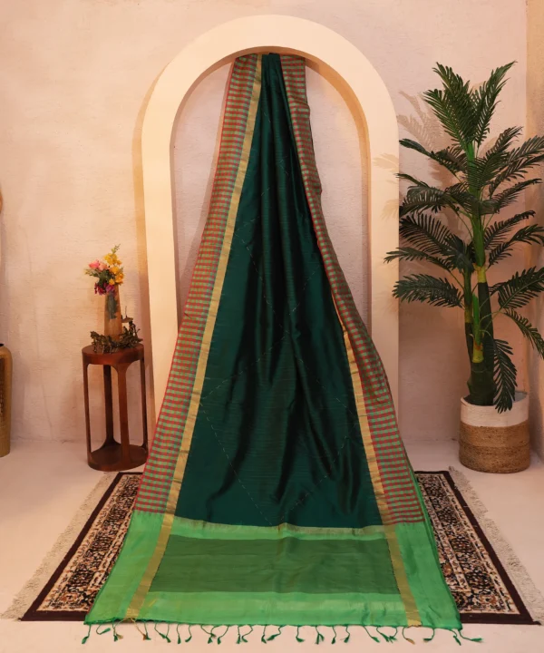 Handloom Silk Green Saree with Modern Twist of Checkard Red border - Image 3