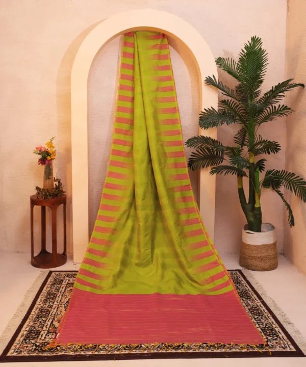 Handloom silk pink and pastle Yellow Saree with Mordern Weavings - Image 3