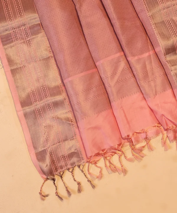 Handloom Silk Pink Saree with Silver Zari Booti - Image 2