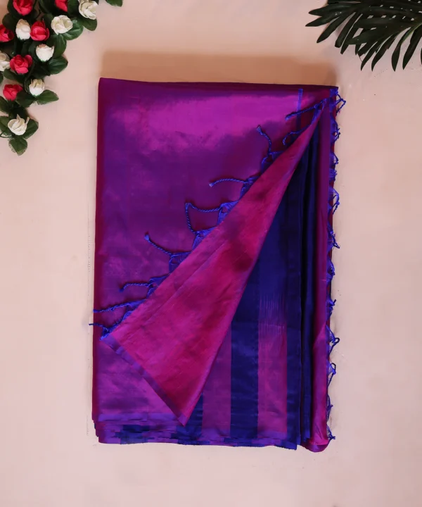 Handloom Silk Saree in Navy Blue and Magenta Double Tone