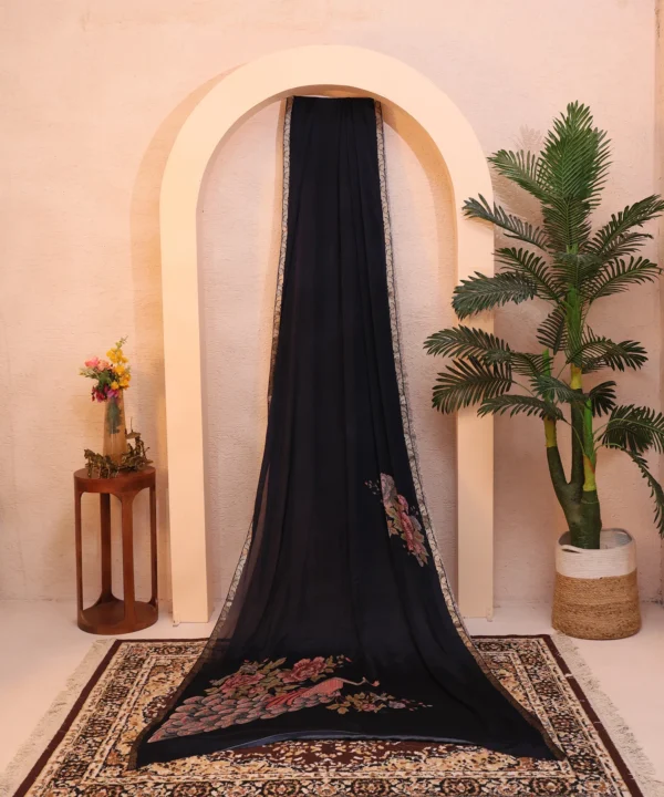 Navy Blue Crape Silk Saree with Sleek Golden Zari Border - Image 4