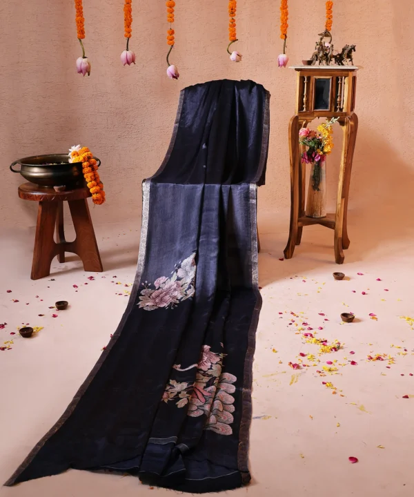 Navy Blue Crape Silk Saree with Sleek Golden Zari Border - Image 3
