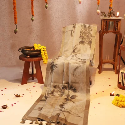 Saree with Floral Digital Print in Beige and Brown and Tassles Pallu